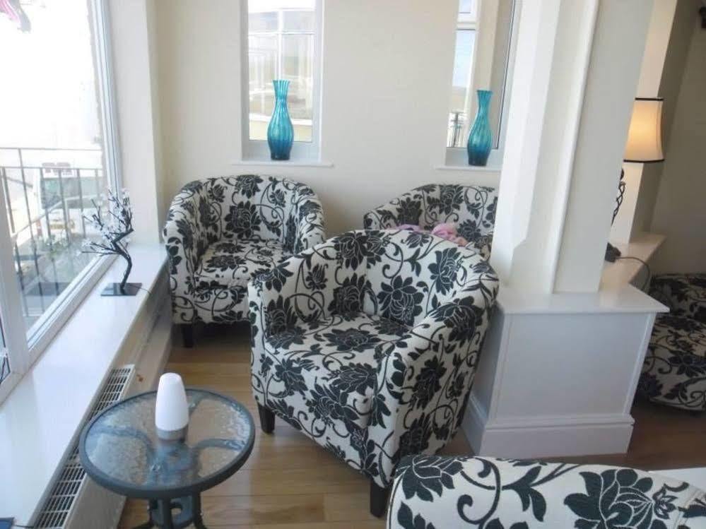 The Coast Bed & Breakfast Blackpool Exterior photo
